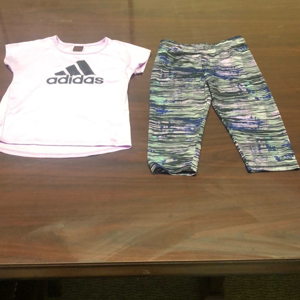 Girls 2pc Adidas capri set
